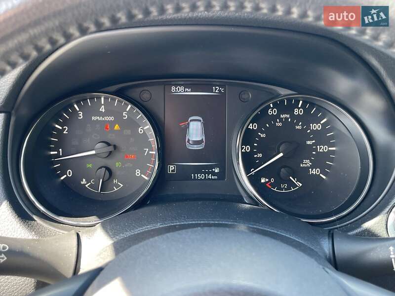 Внедорожник / Кроссовер Nissan Rogue 2017 в Киеве