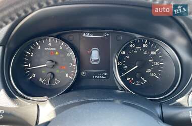 Внедорожник / Кроссовер Nissan Rogue 2017 в 