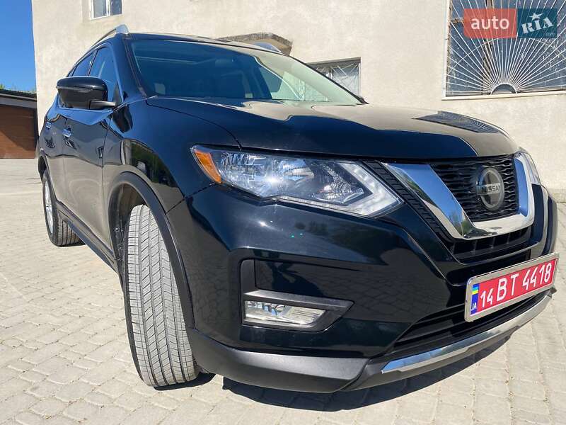 Позашляховик / Кросовер Nissan Rogue 2018 в Борщеві