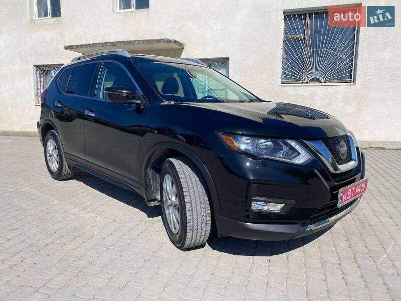 Позашляховик / Кросовер Nissan Rogue 2018 в Борщеві