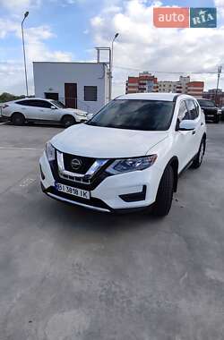 Позашляховик / Кросовер Nissan Rogue 2018 в 