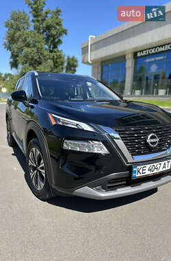 Внедорожник / Кроссовер Nissan Rogue 2023 в 