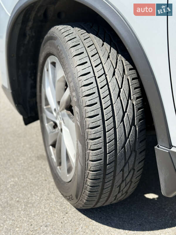 Позашляховик / Кросовер Nissan Rogue 2015 в Києві фото 12 Позашляховик / Кросовер Nissan Rogue 2015 в Києві