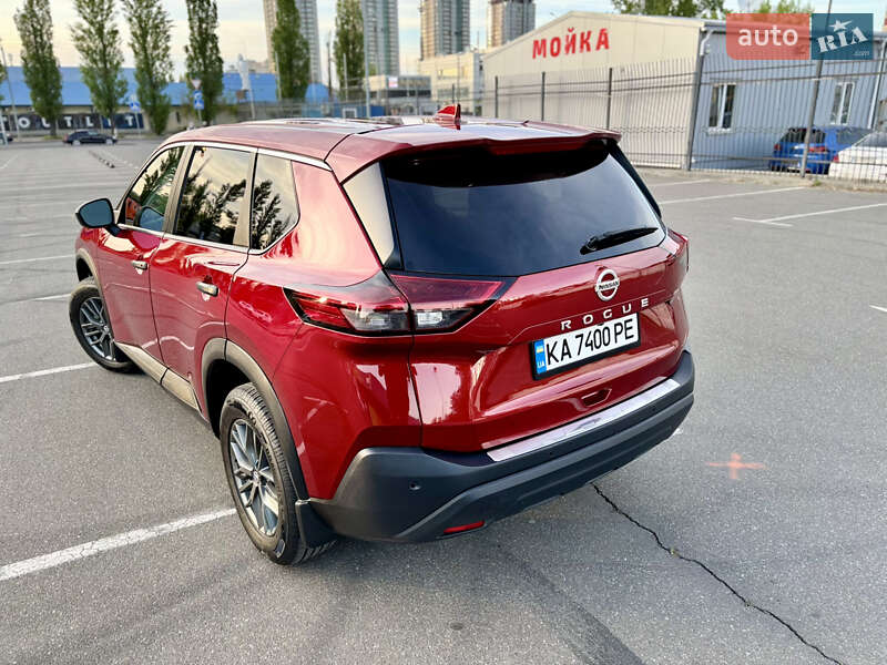 Внедорожник / Кроссовер Nissan Rogue 2021 в Киеве