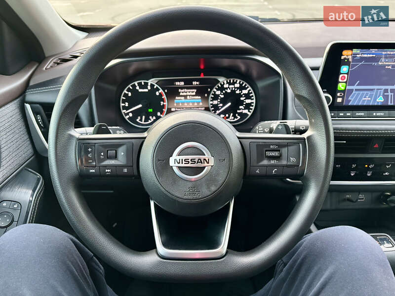 Внедорожник / Кроссовер Nissan Rogue 2021 в Киеве