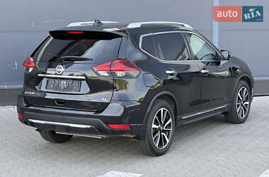 Позашляховик / Кросовер Nissan Rogue 2018 в 
