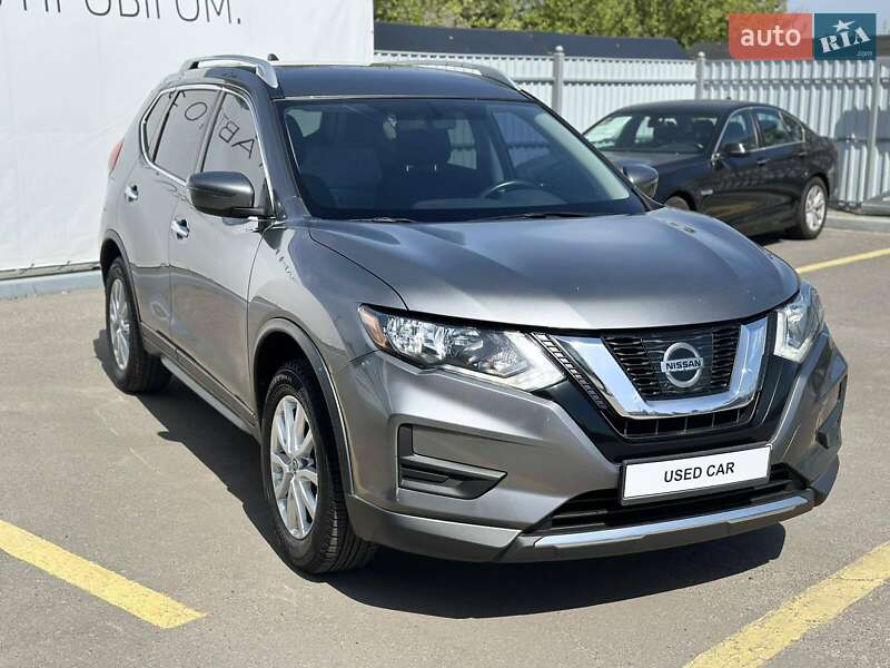 Позашляховик / Кросовер Nissan Rogue 2018 в Полтаві