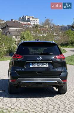 Позашляховик / Кросовер Nissan Rogue 2017 в 