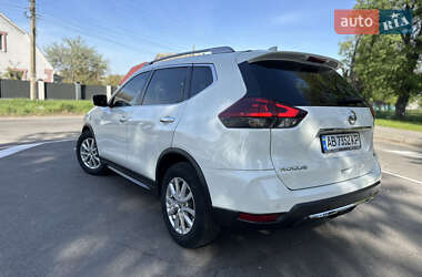 Внедорожник / Кроссовер Nissan Rogue 2018 в 