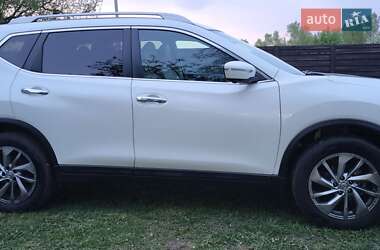 Позашляховик / Кросовер Nissan Rogue 2015 в 