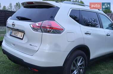 Позашляховик / Кросовер Nissan Rogue 2015 в 