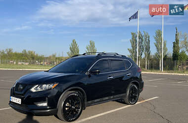 Внедорожник / Кроссовер Nissan Rogue 2017 в 