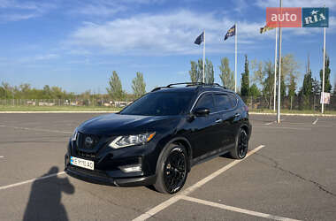 Внедорожник / Кроссовер Nissan Rogue 2017 в 