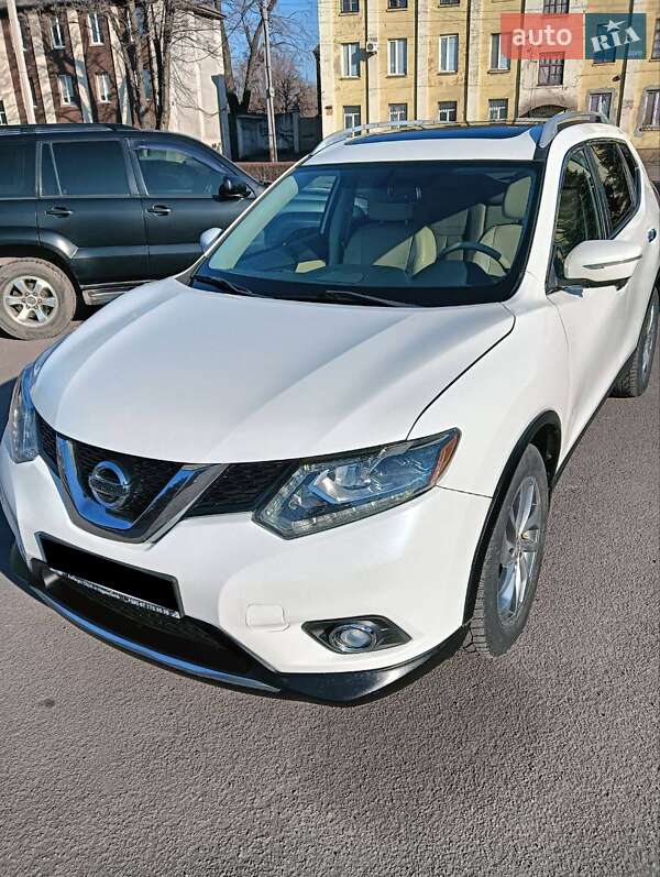 Позашляховик / Кросовер Nissan Rogue 2015 в Кам'янському