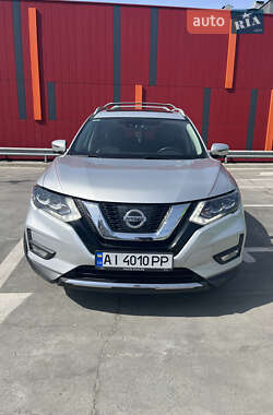 Внедорожник / Кроссовер Nissan Rogue 2016 в 