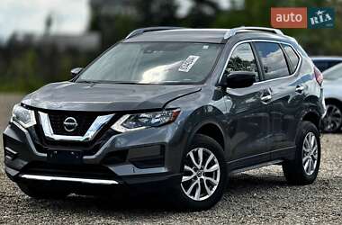 Позашляховик / Кросовер Nissan Rogue 2019 в 