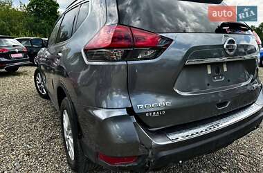 Позашляховик / Кросовер Nissan Rogue 2019 в 
