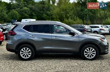 Позашляховик / Кросовер Nissan Rogue 2019 в 