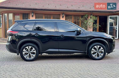 Позашляховик / Кросовер Nissan Rogue 2020 в 
