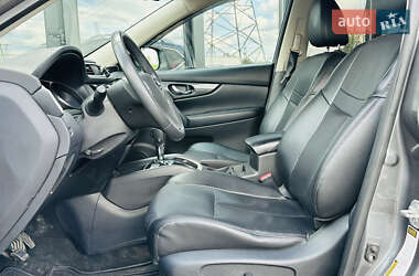 Внедорожник / Кроссовер Nissan Rogue 2015 в 