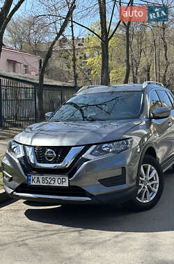 Позашляховик / Кросовер Nissan Rogue 2017 в Києві