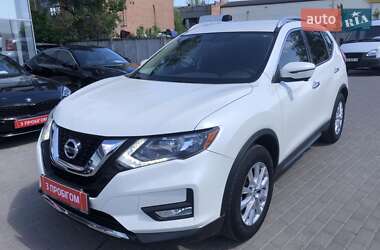 Позашляховик / Кросовер Nissan Rogue 2017 в Полтаві