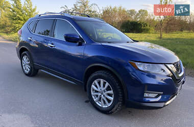 Внедорожник / Кроссовер Nissan Rogue 2020 в 