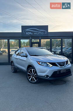 Внедорожник / Кроссовер Nissan Rogue 2017 в Киеве