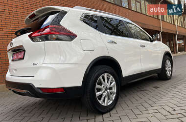 Позашляховик / Кросовер Nissan Rogue 2020 в 