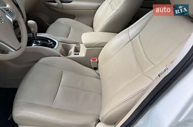 Внедорожник / Кроссовер Nissan Rogue 2015 в 