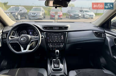 Позашляховик / Кросовер Nissan Rogue 2019 в 