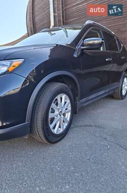 Позашляховик / Кросовер Nissan Rogue 2017 в Одесі