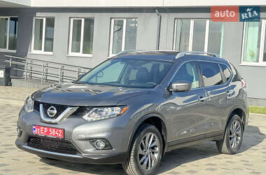 Внедорожник / Кроссовер Nissan Rogue 2015 в 