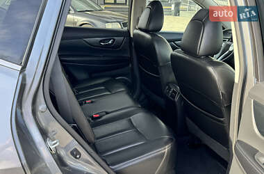 Внедорожник / Кроссовер Nissan Rogue 2015 в 