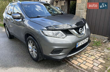 Позашляховик / Кросовер Nissan Rogue 2015 в Києві