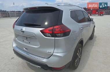 Внедорожник / Кроссовер Nissan Rogue 2019 в 