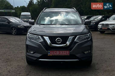 Внедорожник / Кроссовер Nissan Rogue 2017 в Львове