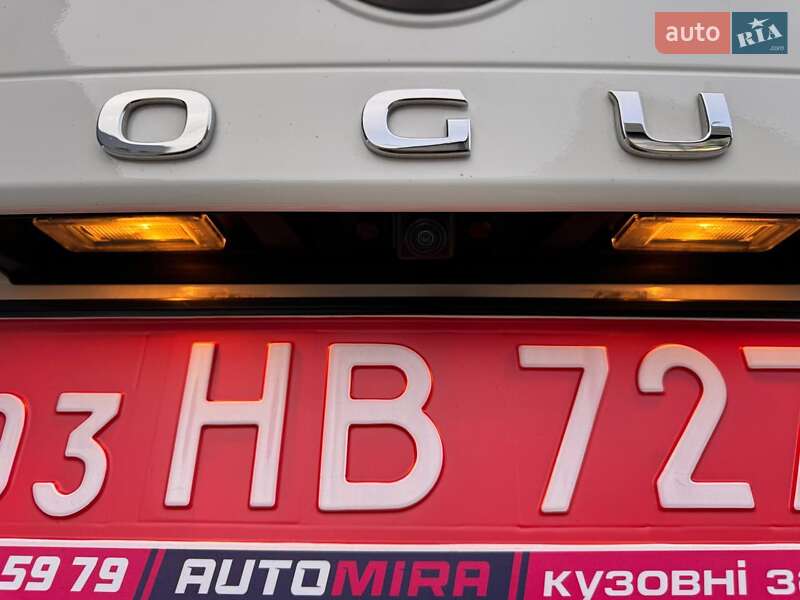 Внедорожник / Кроссовер Nissan Rogue 2023 в Луцке