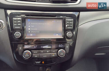 Внедорожник / Кроссовер Nissan Rogue 2015 в 