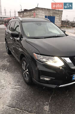 Позашляховик / Кросовер Nissan Rogue 2017 в 
