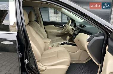 Позашляховик / Кросовер Nissan Rogue 2014 в 