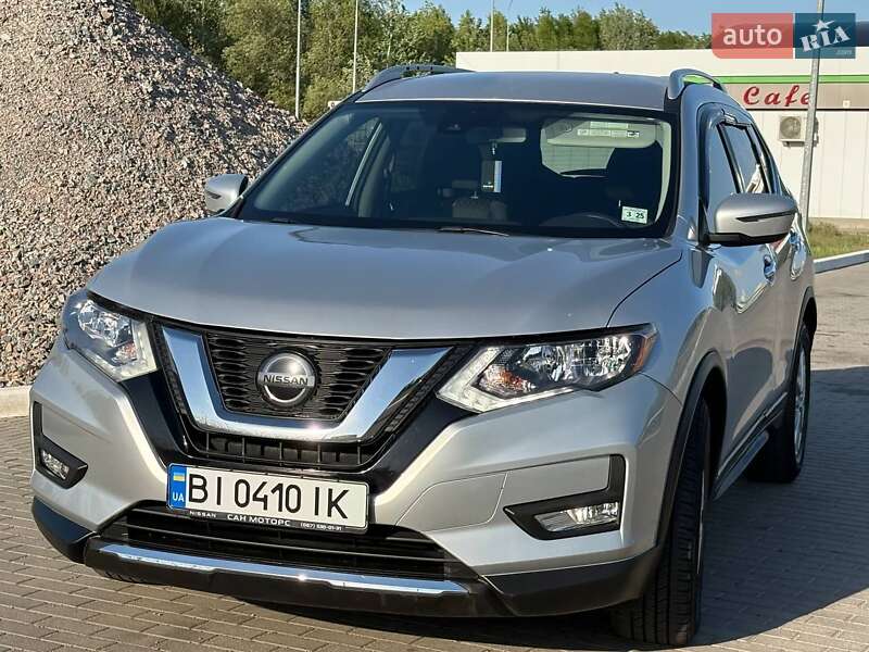 Позашляховик / Кросовер Nissan Rogue 2019 в Полтаві