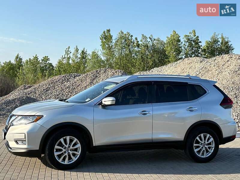 Позашляховик / Кросовер Nissan Rogue 2019 в Полтаві