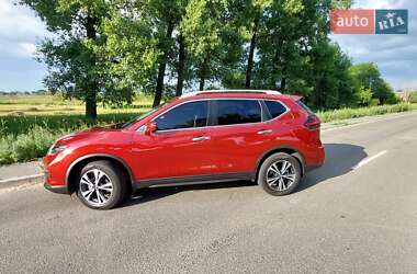 Позашляховик / Кросовер Nissan Rogue 2018 в 
