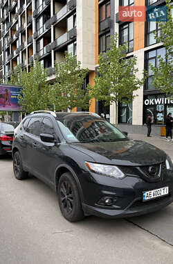 Внедорожник / Кроссовер Nissan Rogue 2016 в Киеве