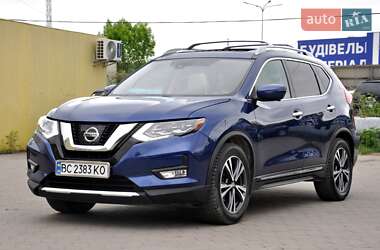 Позашляховик / Кросовер Nissan Rogue 2017 в Львові