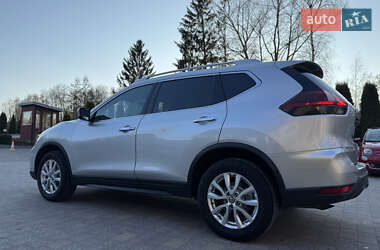 Позашляховик / Кросовер Nissan Rogue 2018 в 
