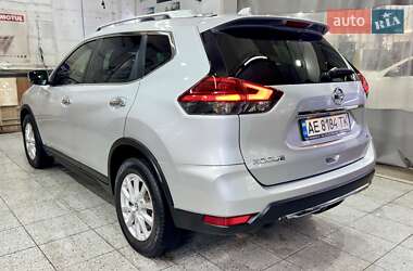 Позашляховик / Кросовер Nissan Rogue 2016 в 
