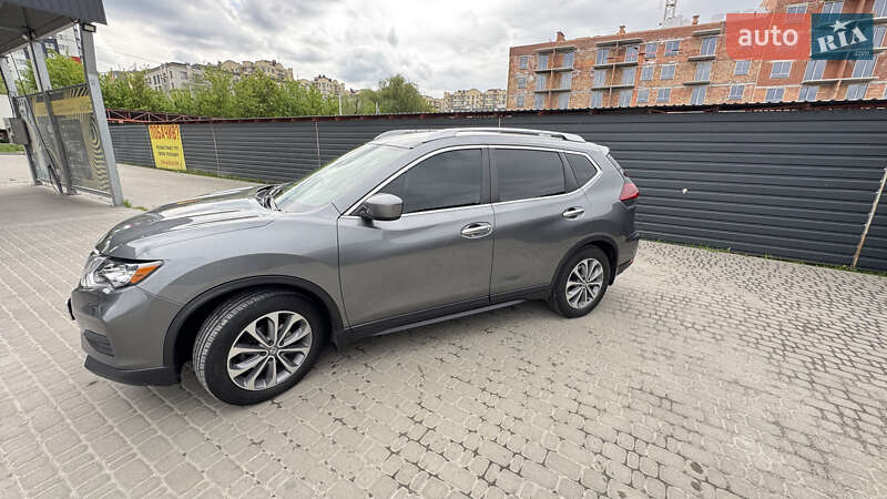 Позашляховик / Кросовер Nissan Rogue 2020 в Києві