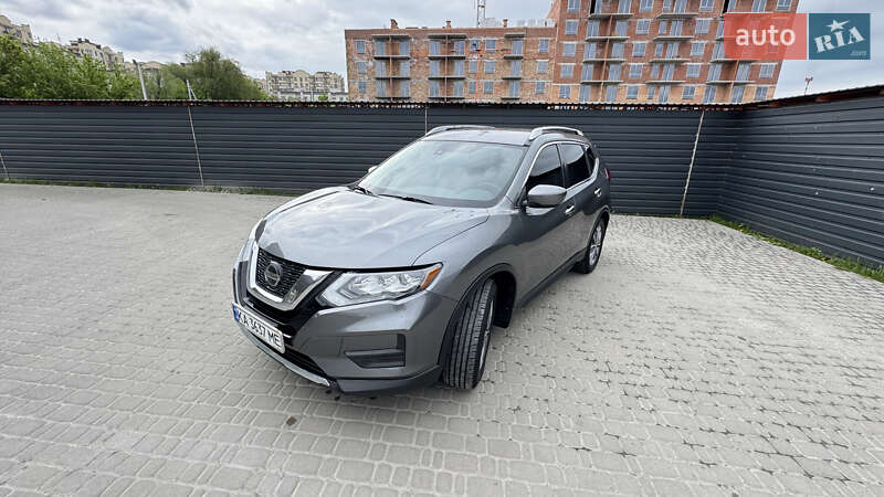 Позашляховик / Кросовер Nissan Rogue 2020 в Києві